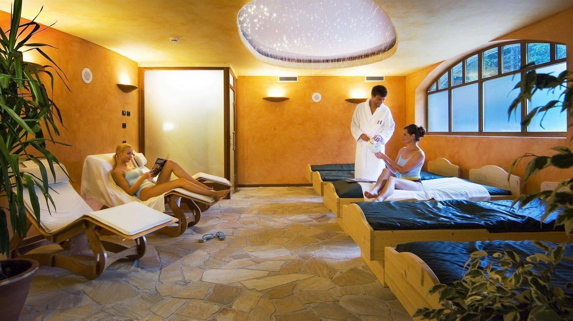 Carlo Magno Hotel Spa Resort Madonna Eksteriør billede