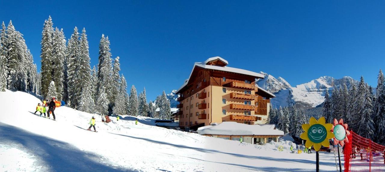 Carlo Magno Hotel Spa Resort Madonna Eksteriør billede