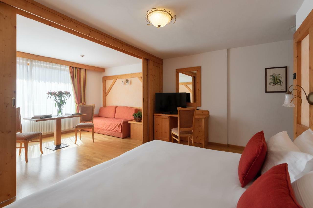 Carlo Magno Hotel Spa Resort Madonna Eksteriør billede